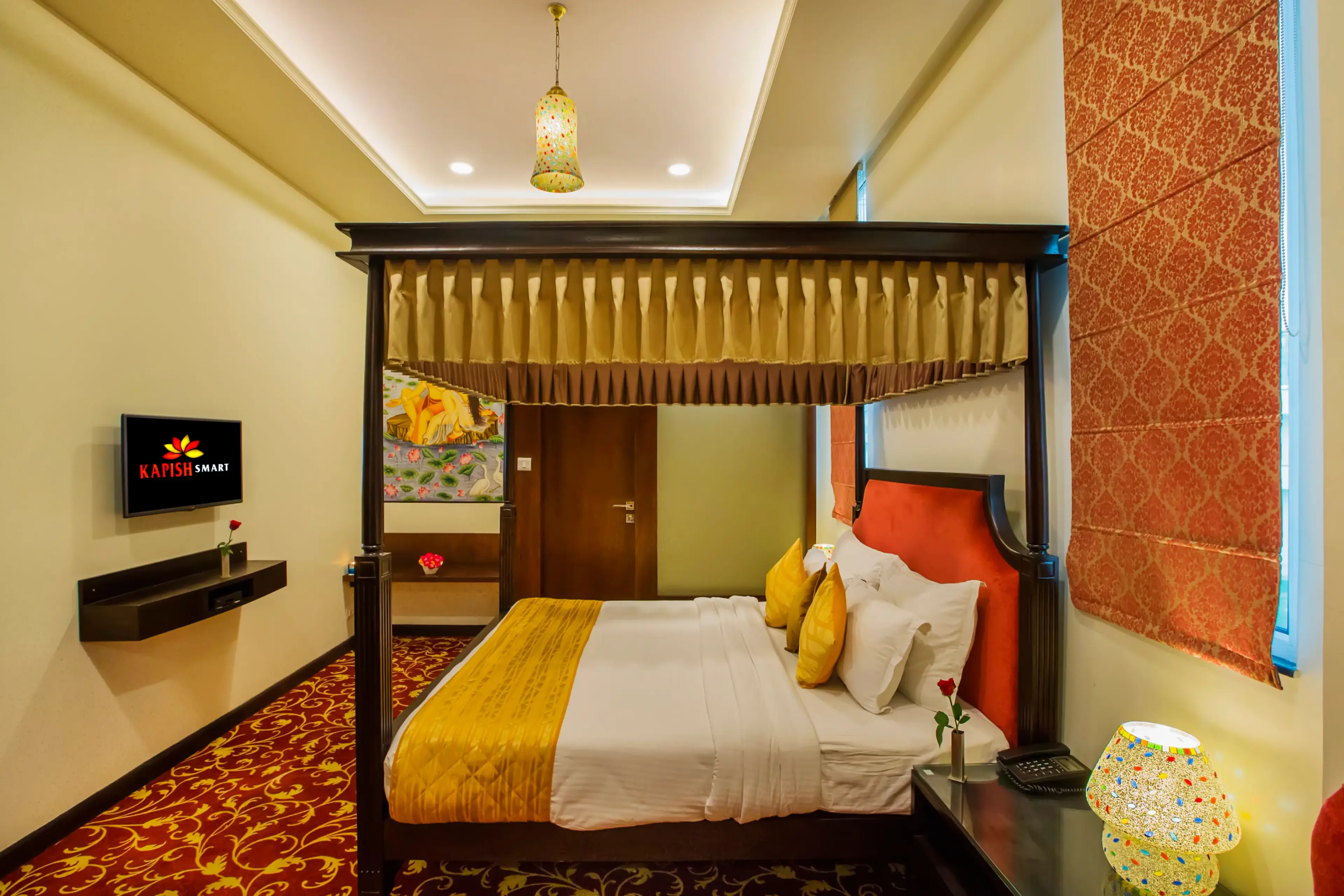 Hotel Kapish - Executive Suite Room Image 3